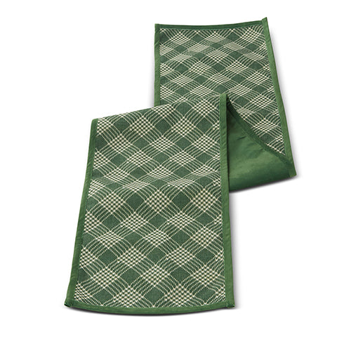 GREEN HOUNDSTOOTH TABLE RUNNER