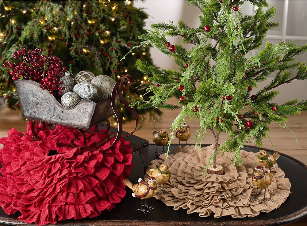 Ruffled Design Burlap Christmas Tree Skirt, Stocking: 56" Tree Skirt / Red