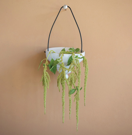 Terra-cotta Planter with Metal Hanger