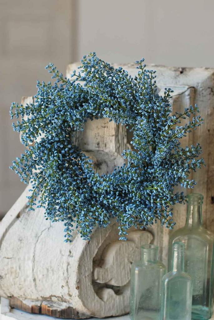Bursting Blue Wreath