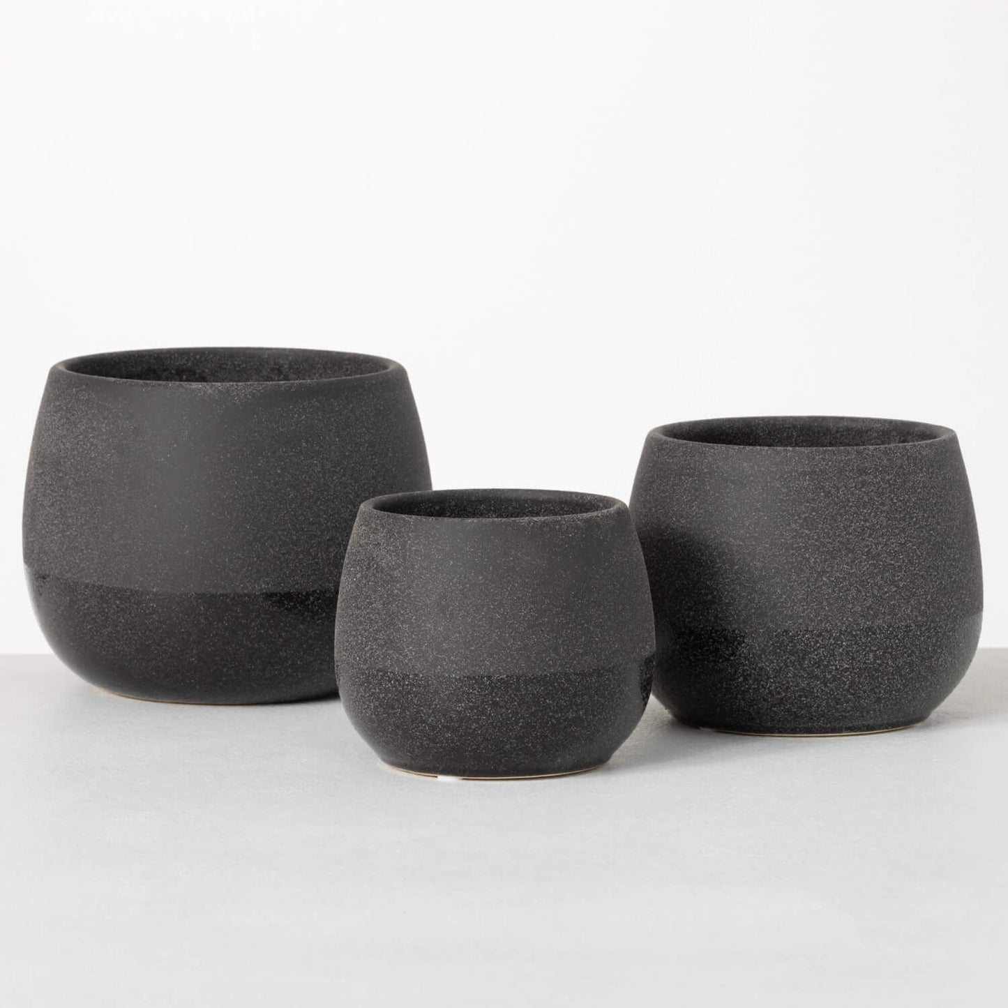 SPECKLED BLACK TWO-TONED POT