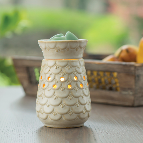 Scalloped Vase Illumination Wax Warmer